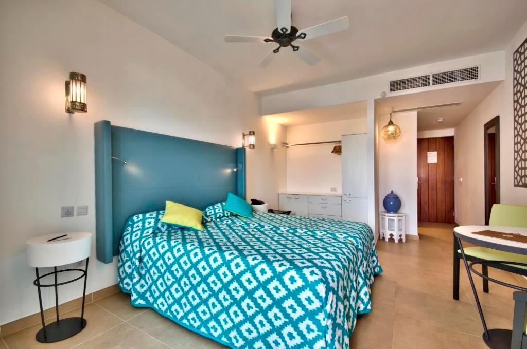Double or Twin Room Sea View Executive Lounge access